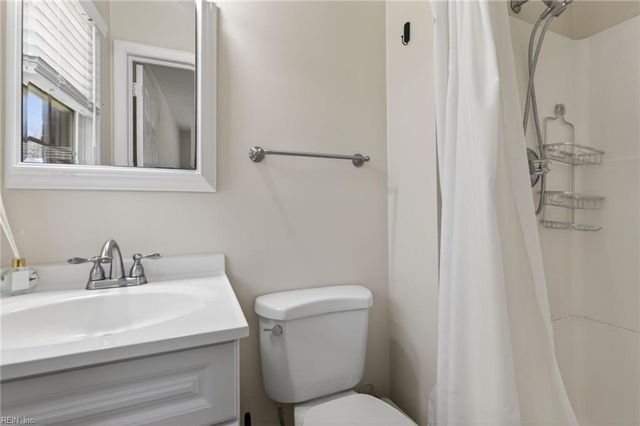 436 Fairfield DR, Chesapeake, VA 23322
