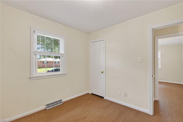 436 Fairfield DR, Chesapeake, VA 23322