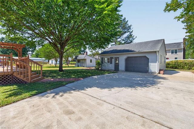 436 Fairfield DR, Chesapeake, VA 23322