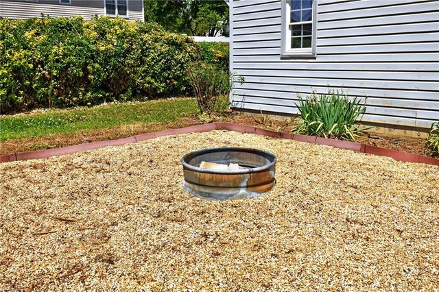 436 Fairfield DR, Chesapeake, VA 23322