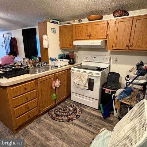 4115 DAVIS DR, Morrisville, PA 19067