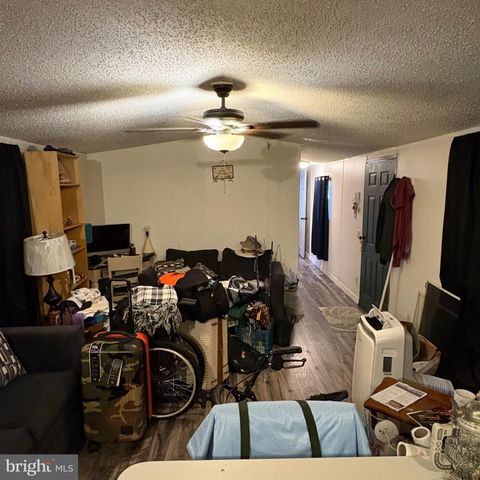 4115 DAVIS DR, Morrisville, PA 19067