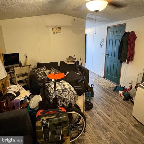 4115 DAVIS DR, Morrisville, PA 19067