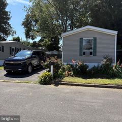 4115 DAVIS DR, Morrisville, PA 19067