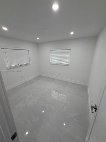 21052 SW 97th Pl, Cutler Bay, FL 33189