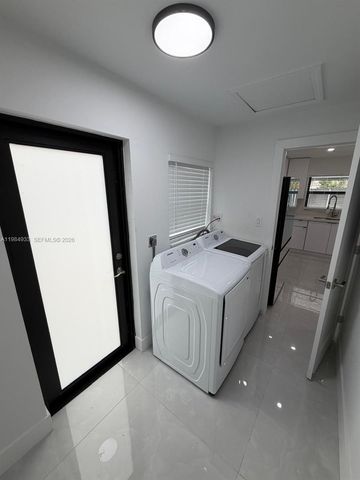 21052 SW 97th Pl, Cutler Bay, FL 33189