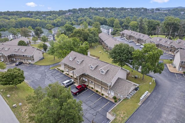 27 Fall Creek Drive 6, Branson, MO 65616