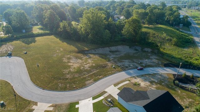 24 Blue Heron Court, Painesville, OH 44077