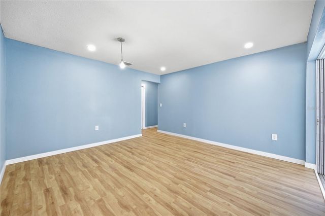 5920 DENVER STREET NE, St Petersburg, FL 33703