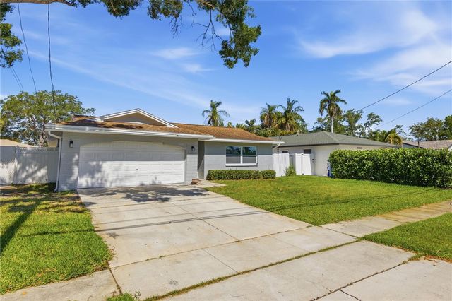 5920 DENVER STREET NE, St Petersburg, FL 33703