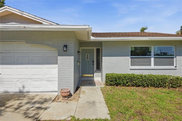 5920 DENVER STREET NE, St Petersburg, FL 33703