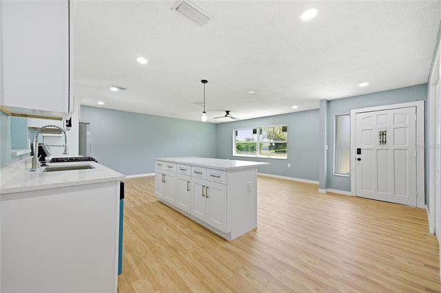 5920 DENVER STREET NE, St Petersburg, FL 33703