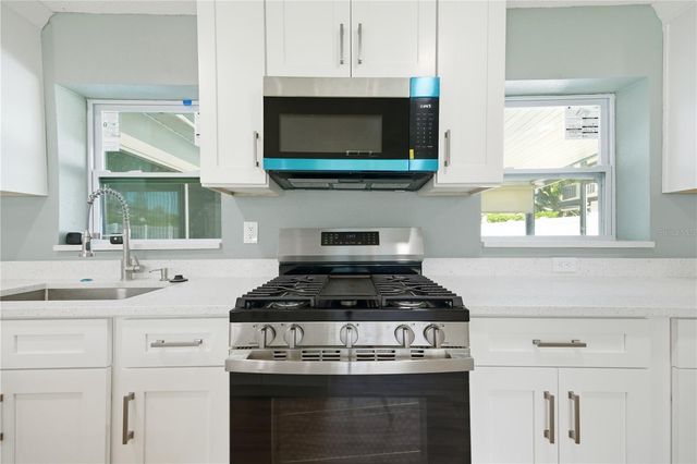 5920 DENVER STREET NE, St Petersburg, FL 33703
