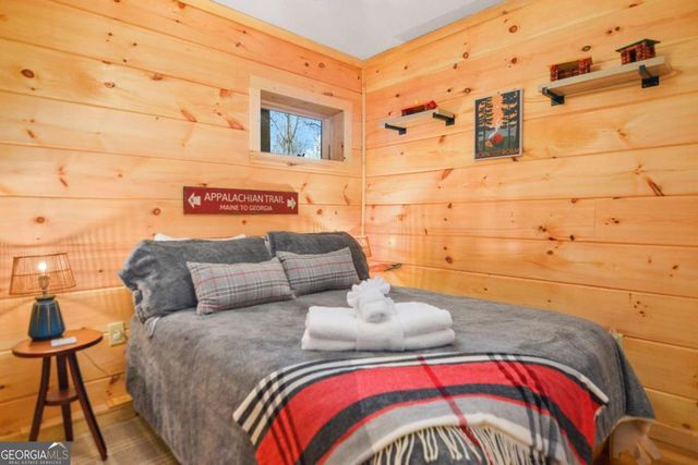 401 Dancing Leaves Trail, Blue Ridge, GA 30513