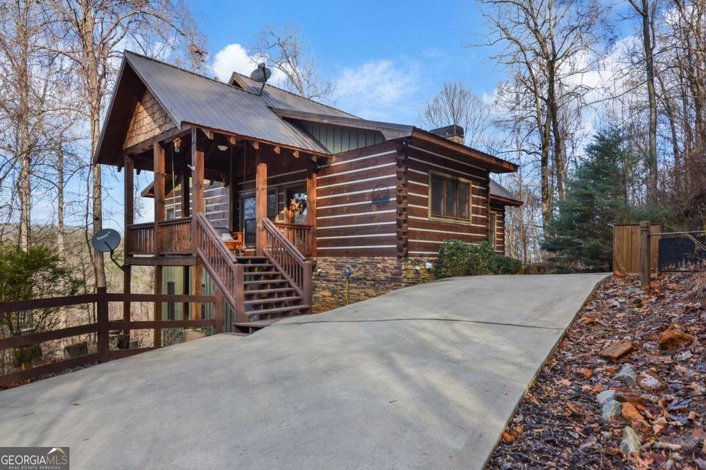 401 Dancing Leaves Trail, Blue Ridge, GA 30513