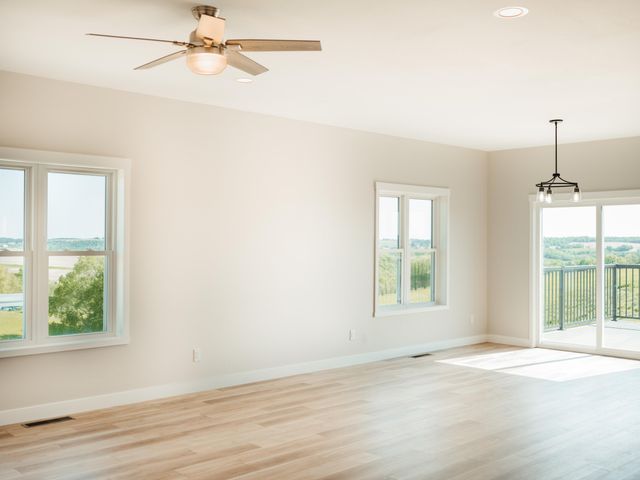 249 Franzen Ridge Road, Elkader, IA 52043