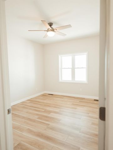 249 Franzen Ridge Road, Elkader, IA 52043