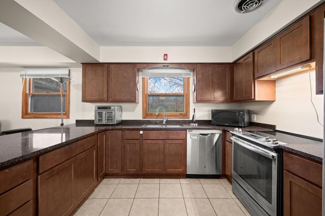 1890 Union Avenue, Benton Harbor, MI 49022