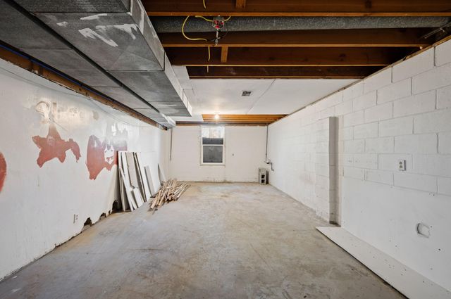 1890 Union Avenue, Benton Harbor, MI 49022