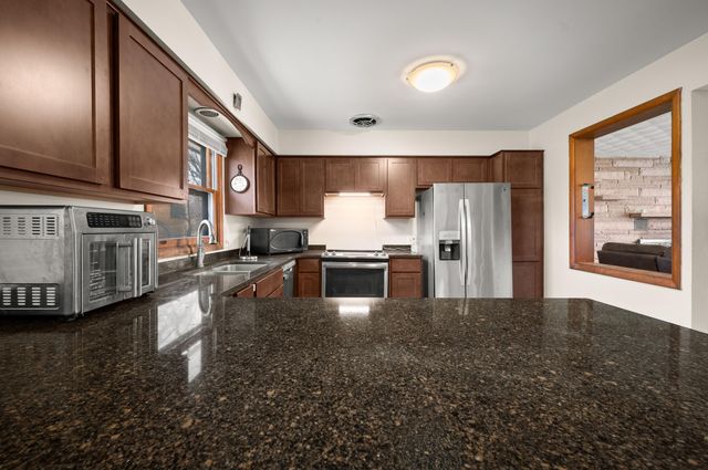 1890 Union Avenue, Benton Harbor, MI 49022