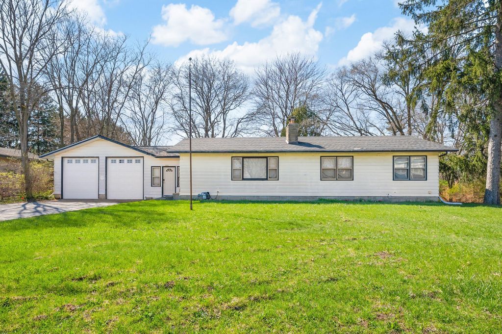 1890 Union Avenue, Benton Harbor, MI 49022