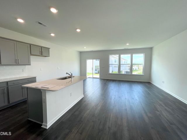 7424 Bourbon Briar Drive, Raleigh, NC 27604