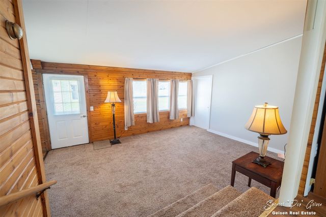 14249 Heffron Road, Belding, MI 48809