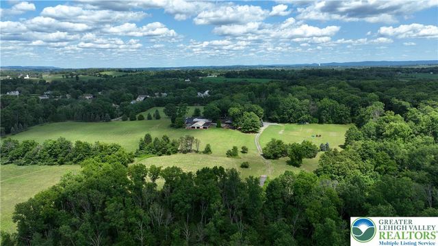 104 Bady Lane, Bushkill Twp, PA 18091