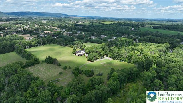 104 Bady Lane, Bushkill Twp, PA 18091