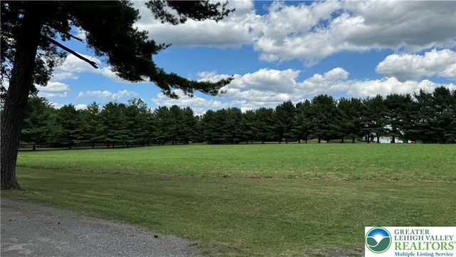 104 Bady Lane, Bushkill Twp, PA 18091