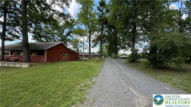 104 Bady Lane, Bushkill Twp, PA 18091