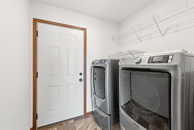 2925 Bryant Boulevard SW, Cedar Rapids, IA 52404