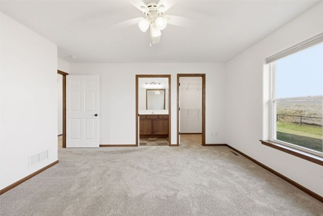 2925 Bryant Boulevard SW, Cedar Rapids, IA 52404