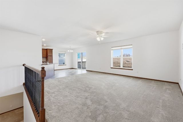 2925 Bryant Boulevard SW, Cedar Rapids, IA 52404