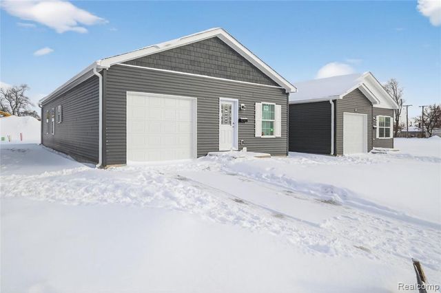 7559 Packard Avenue, Warren, MI 48091