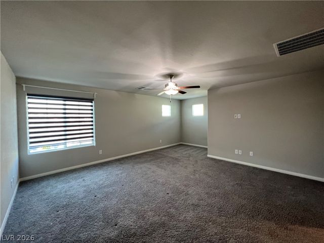 7521 Dragonfruit Avenue, Las Vegas, NV 89113