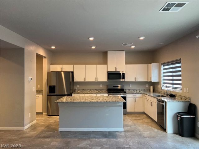 7521 Dragonfruit Avenue, Las Vegas, NV 89113