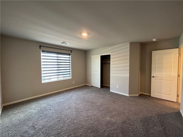 7521 Dragonfruit Avenue, Las Vegas, NV 89113