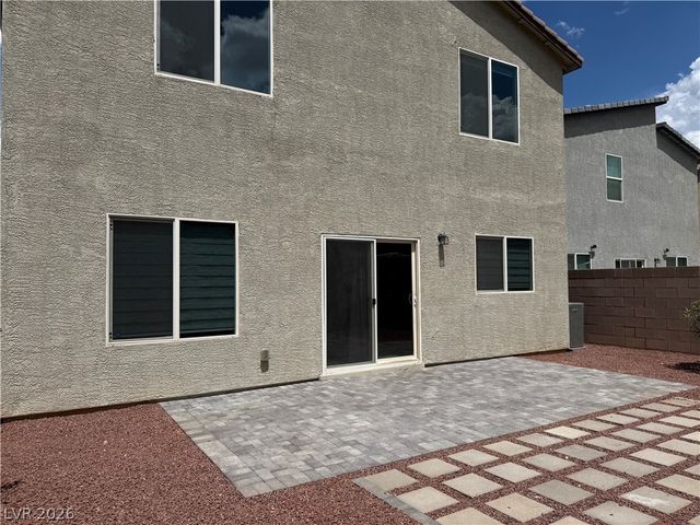 7521 Dragonfruit Avenue, Las Vegas, NV 89113