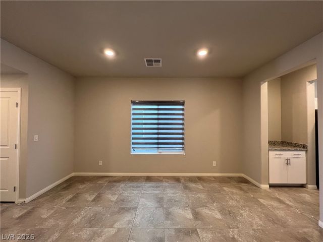 7521 Dragonfruit Avenue, Las Vegas, NV 89113