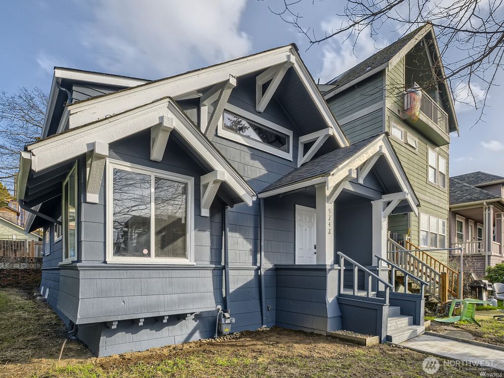 5242 11 Avenue NE, Seattle, WA 98105