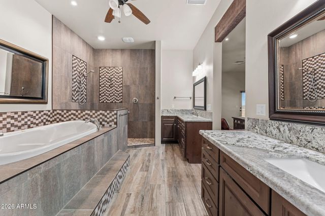 22544 W BARWICK Drive, Wittmann, AZ 85361