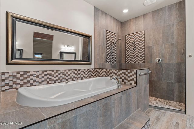 22544 W BARWICK Drive, Wittmann, AZ 85361