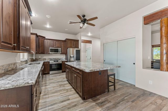 22544 W BARWICK Drive, Wittmann, AZ 85361