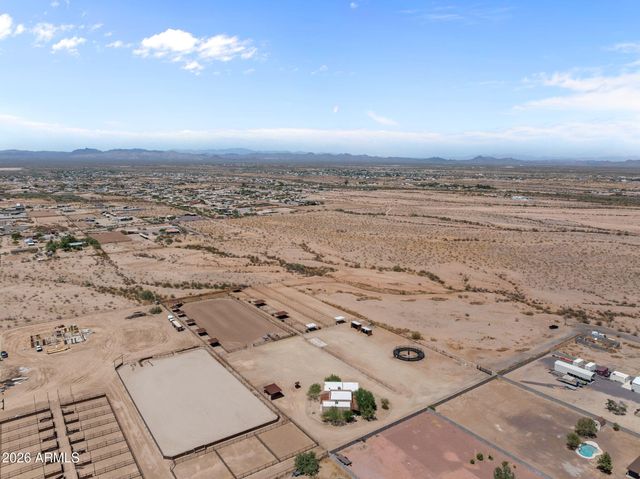 22544 W BARWICK Drive, Wittmann, AZ 85361