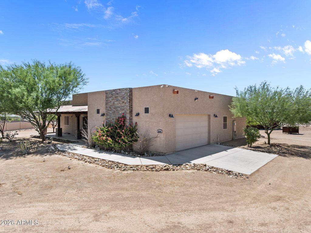 22544 W BARWICK Drive, Wittmann, AZ 85361 — photo 4