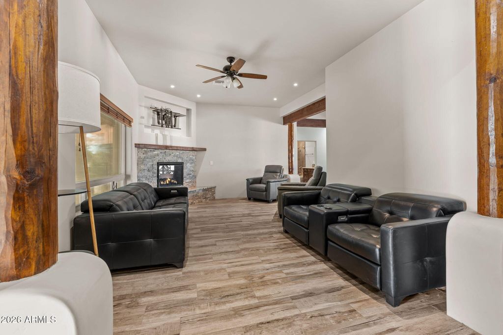 22544 W BARWICK Drive, Wittmann, AZ 85361 — photo 5