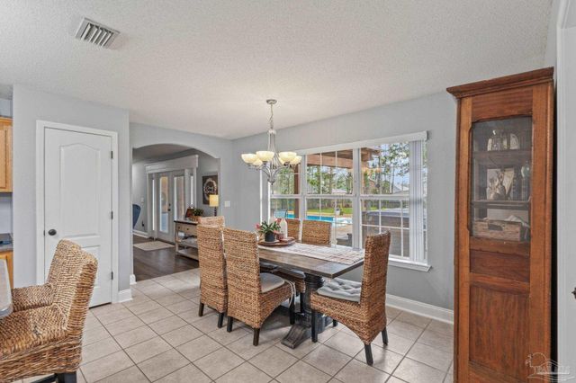 2381 Tumbleweed Dr, Navarre, FL 32566