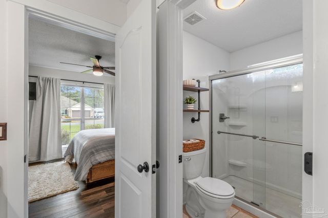 2381 Tumbleweed Dr, Navarre, FL 32566