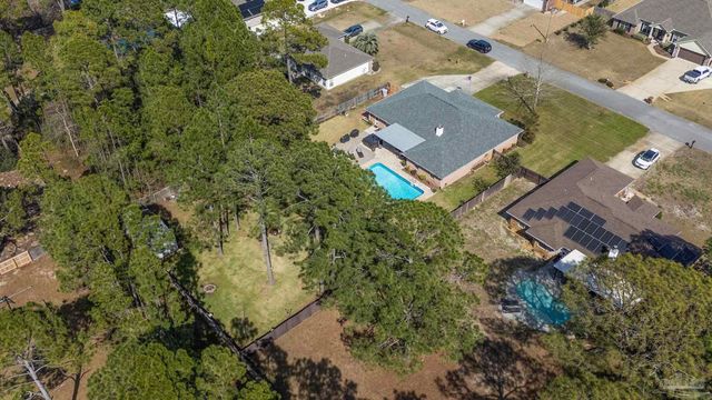 2381 Tumbleweed Dr, Navarre, FL 32566